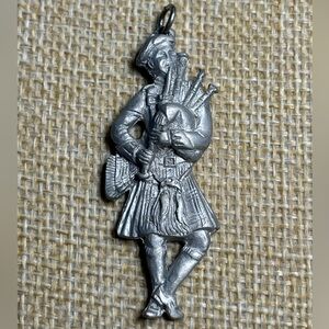 Pewter Bagpiper Pendant